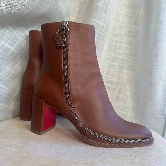 Christian Louboutin CL Zip Charm Chestnut Brown Ankle Booty 70 Calf Leather - Picture 2 of 14